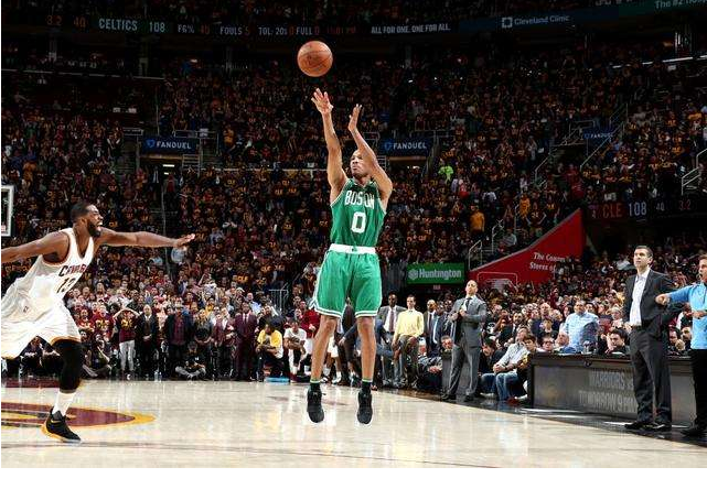  米切尔准绝杀骑士惊险击败步行者