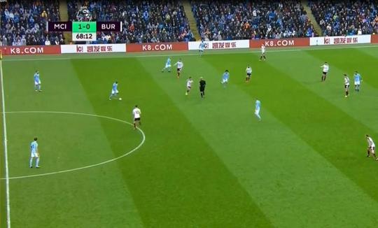  利物浦多点开花五球横扫伯恩利展实力